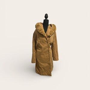 Women’s Tan Coat with Faux Fur Collar